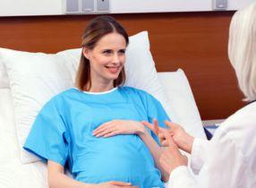 متابعة الحمل ورعاية ما قبل الولادة 